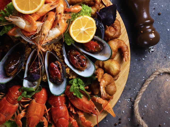 Lobster, shrimps and mussels